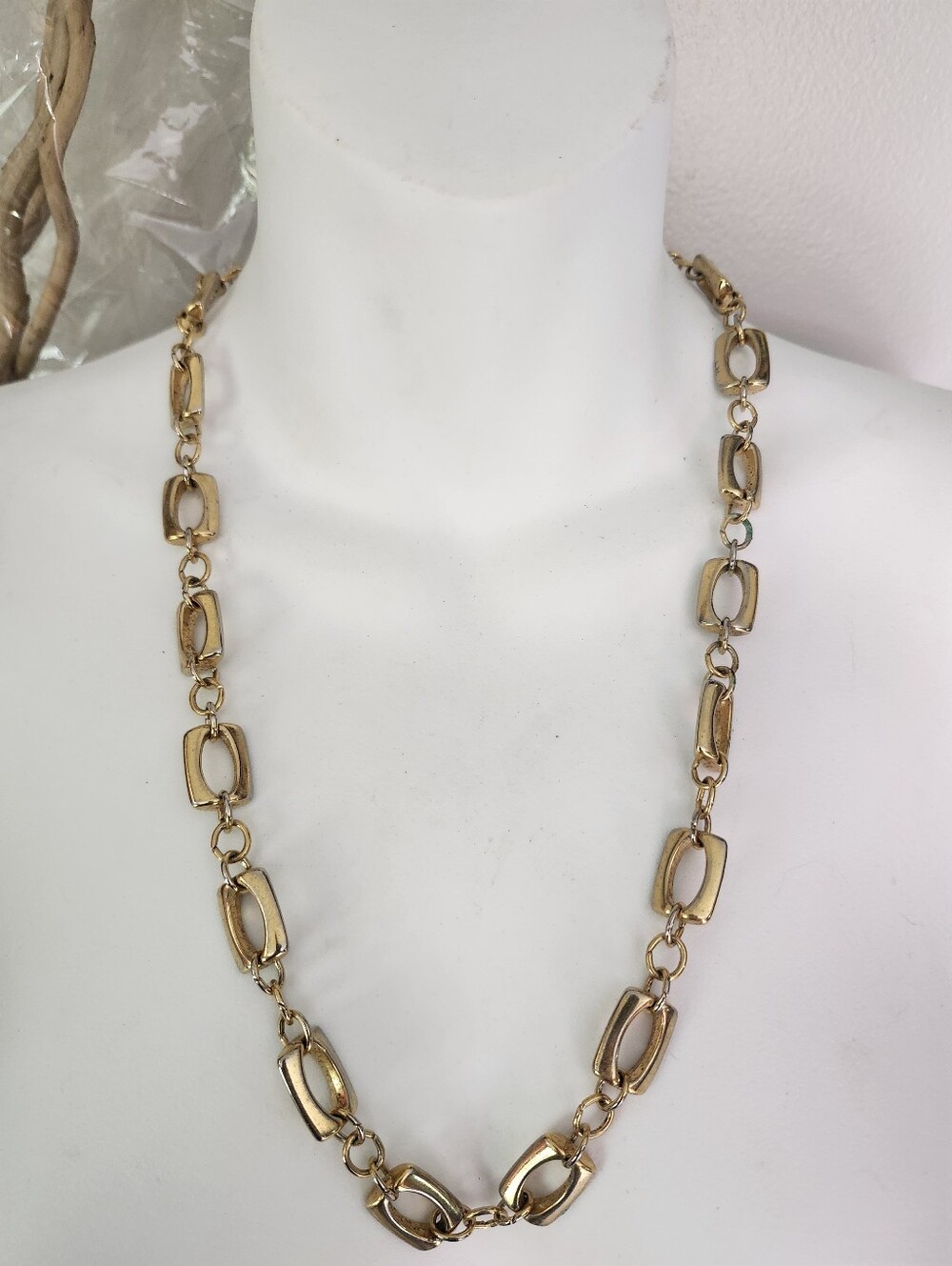 Vtg Crown Trifari Gold Tone Chunky Geometric Link Chain Necklace - 24 Inches